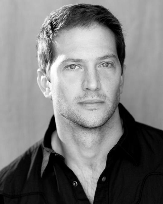 卢克·罗伯茨头像