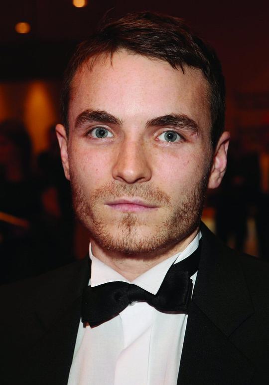 马丁·麦凯恩头像