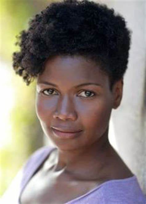 萨拉·奈尔斯头像