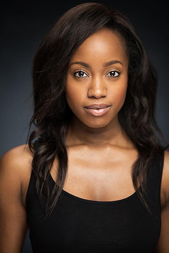 娜塔莎·伯内特头像