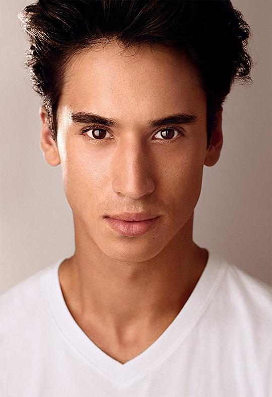 迈克尔·罗森头像