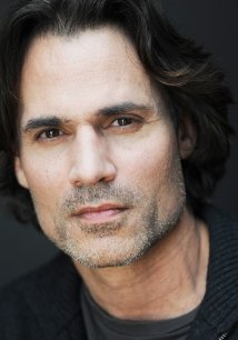 迈克尔·A·尼克尔斯头像