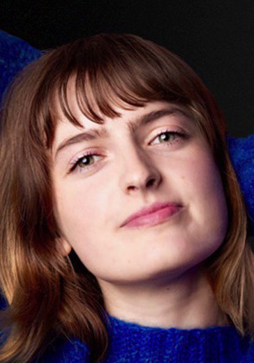 克洛伊·特罗斯特头像