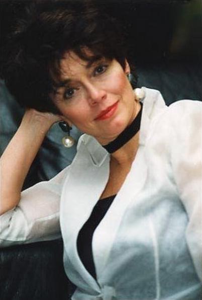 凯瑟琳·巴尔头像