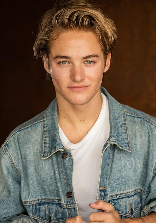 米切尔·霍格头像