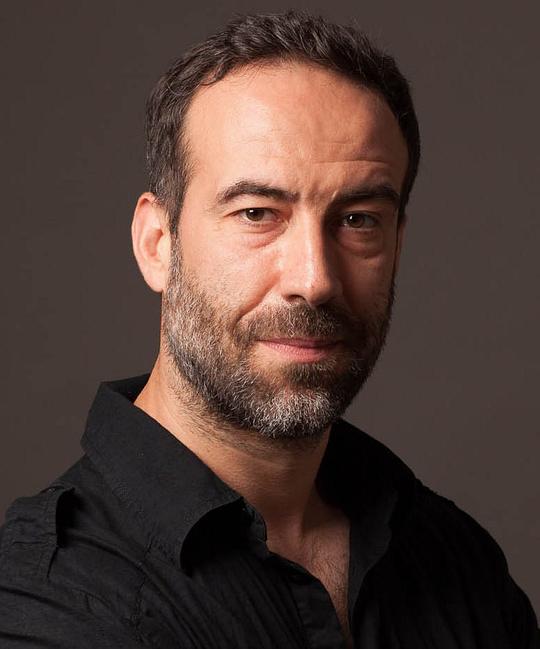 谢尔班·帕夫卢头像