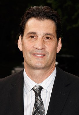 罗伯特·富纳罗头像