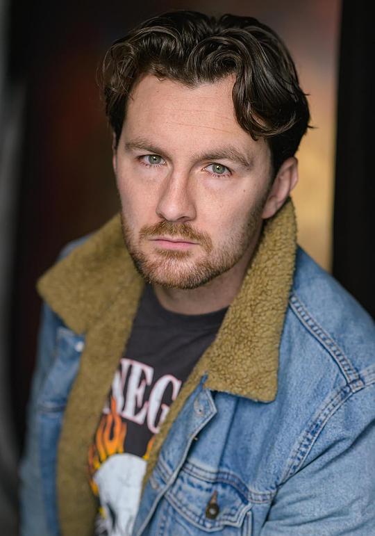 阿伦·麦肯兹头像