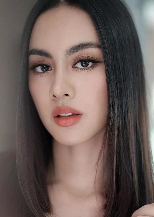 阿蕾亚·蓬富特拉库尔头像