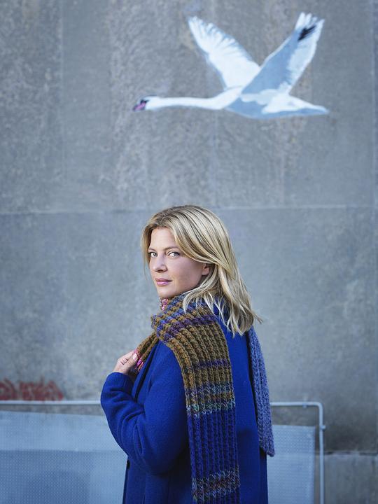 耶迪斯·特里贝尔头像