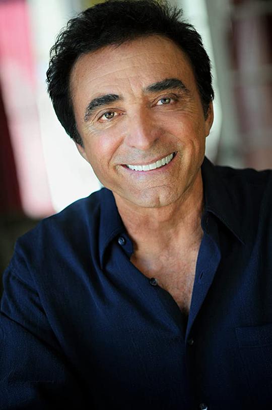 查利·皮切尔尼头像