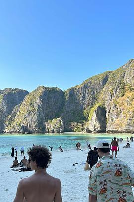 白莲花度假村 第三季封面图