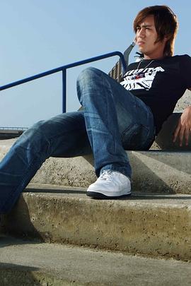 星光下的童话封面图