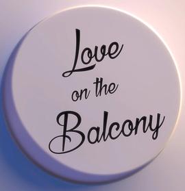 被阳台上秀恩爱狂虐的老爷子封面图