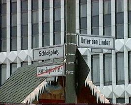 空旷的中央封面图